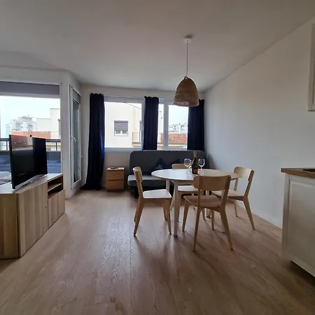 Velvet - Jezyce Poznań