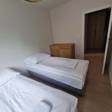 Velvet - Jezyce Poznań